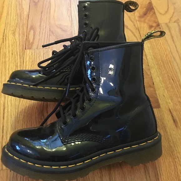 dr martens glossy black